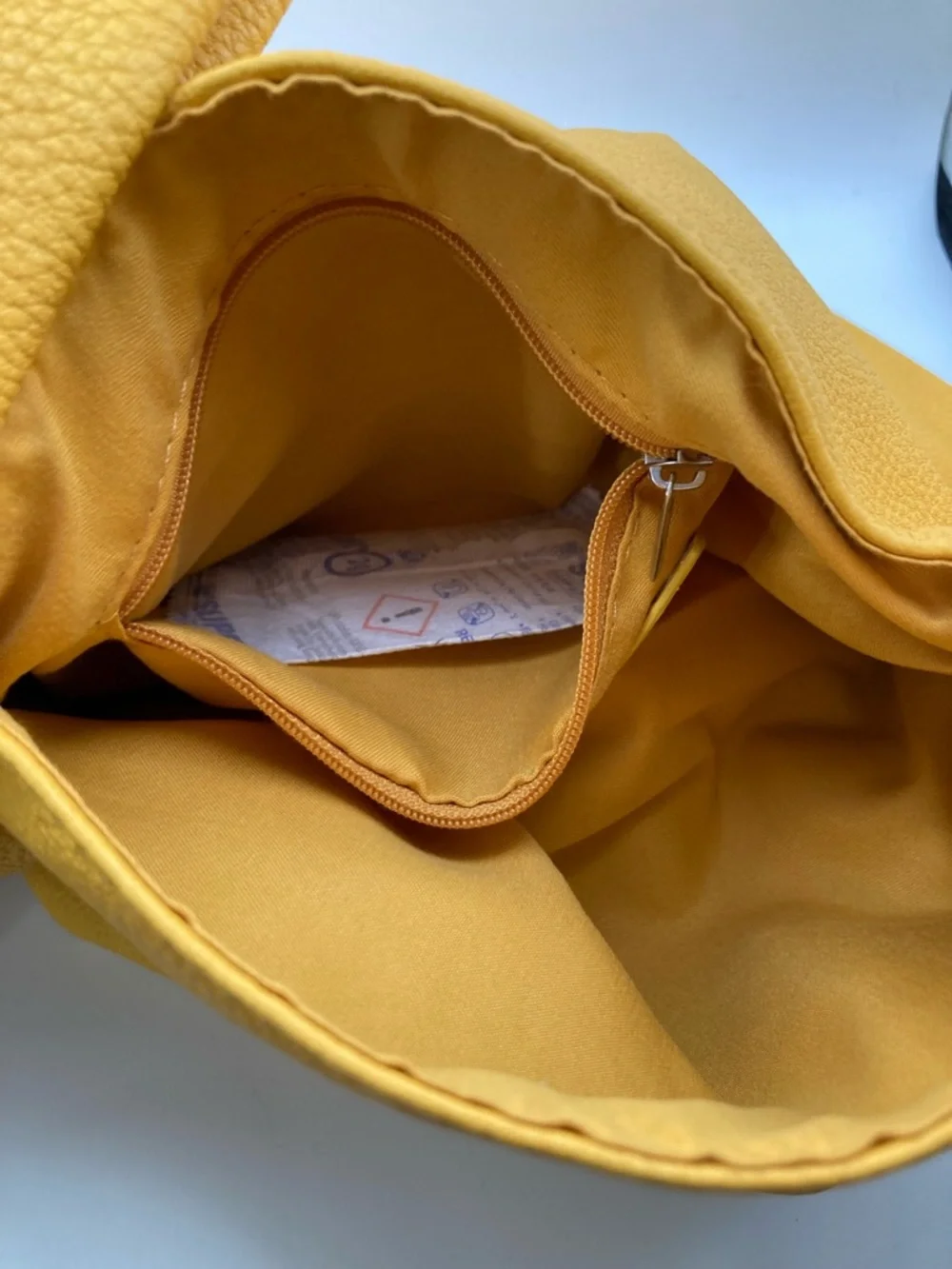 NWT The Drop Avalon Small Tote Bag Butter Yellow Vegan Leather Wristlet Handbag - Picture 7 of 10